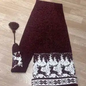 red-hat-scarf
